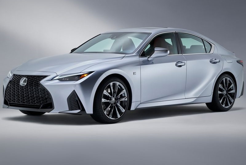 2021 Lexus IS