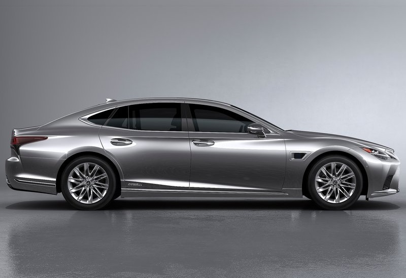 2021 LEXUS LS